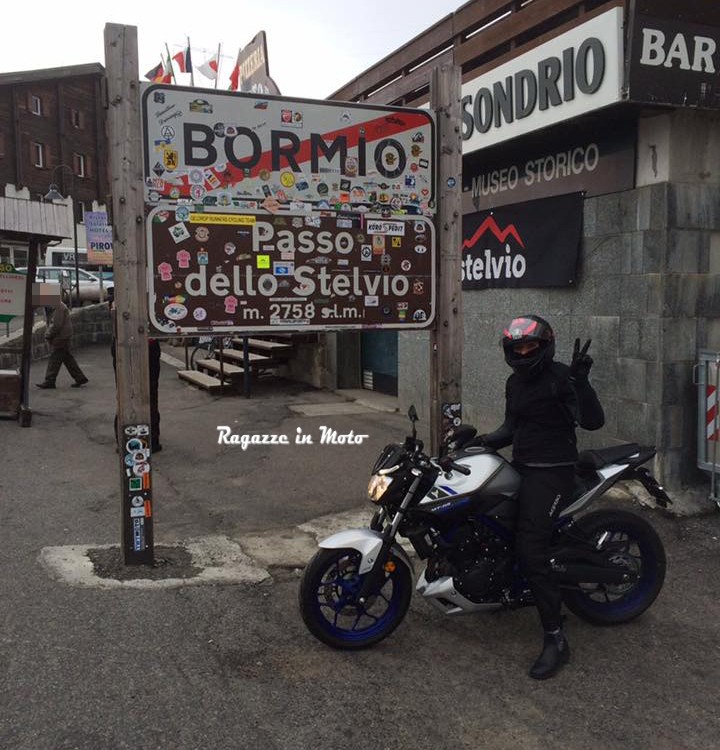 elisabetta_ragazze-in-moto