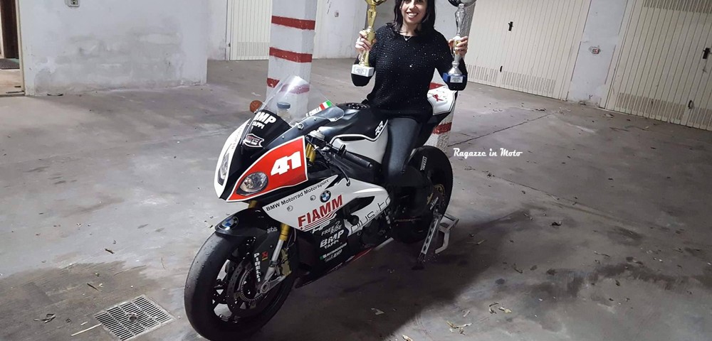 lara_ragazze_in_moto