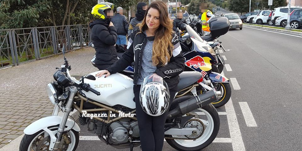 nadia-ragazze_in_moto