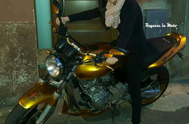 sara_ragazze_in_moto