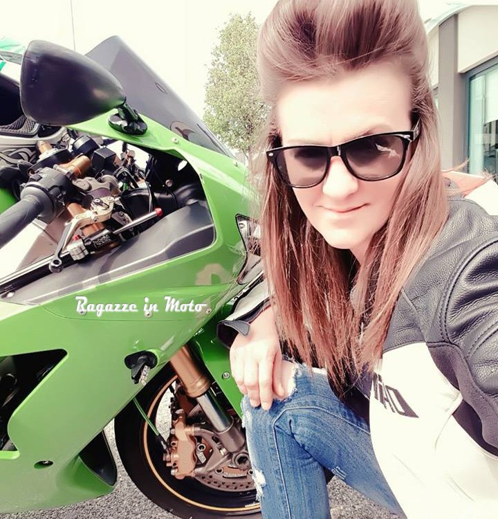 Angelica_ragazze_in-moto