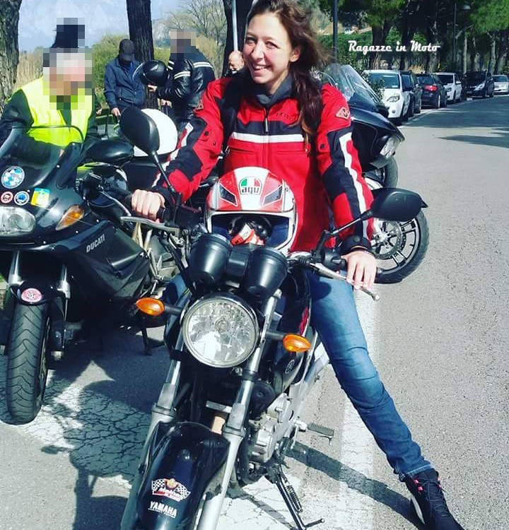 alessandra_ragazze_in-moto