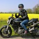 chiara_ragazze-in_moto