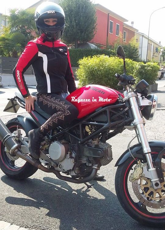 cinzia_ragazze_in_moto