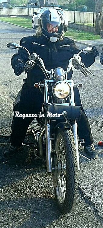 giulia-ragazze_in-moto