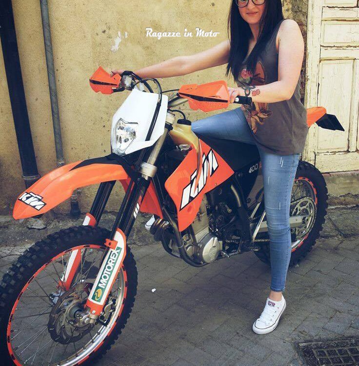 graziella_ragazze_in-moto