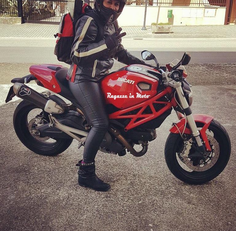 katia_ragazze-in_moto