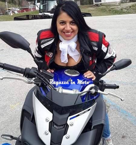 sabrina_ragazze_in_moto