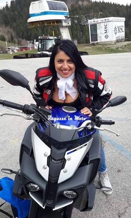 sabrina_ragazze_in_moto