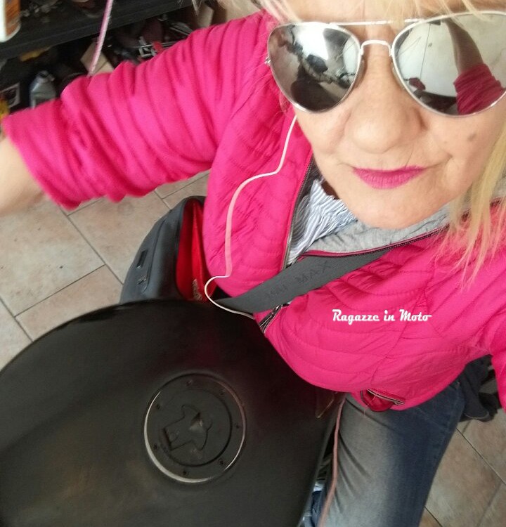 susy_ragazze_in_moto