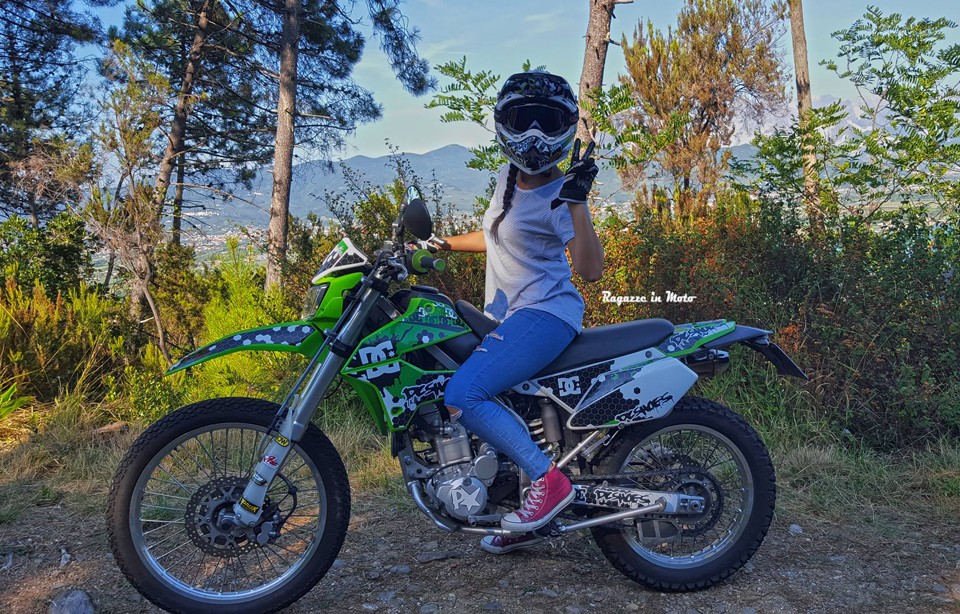Alice_ragazze-in-moto