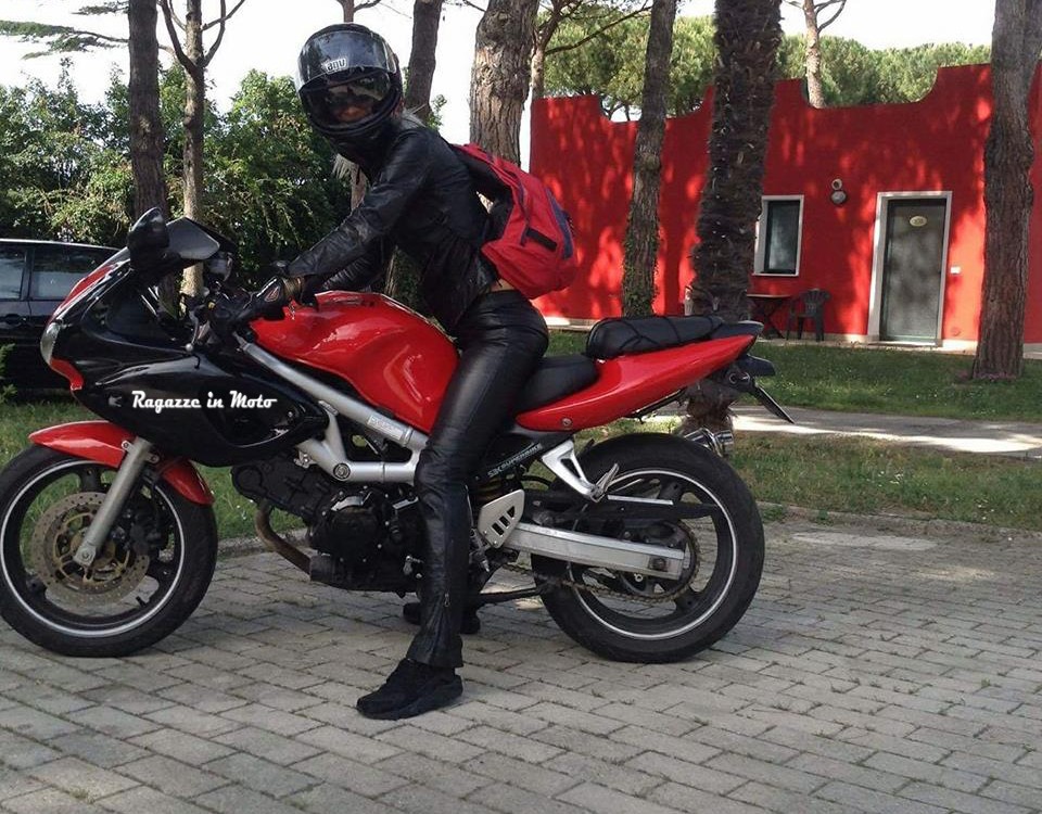 adry_ragazze_in_moto