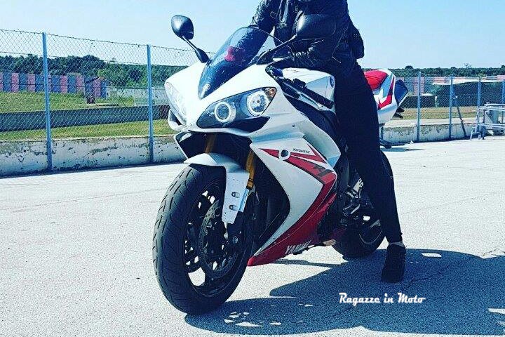 alessia_ragazze_in_moto