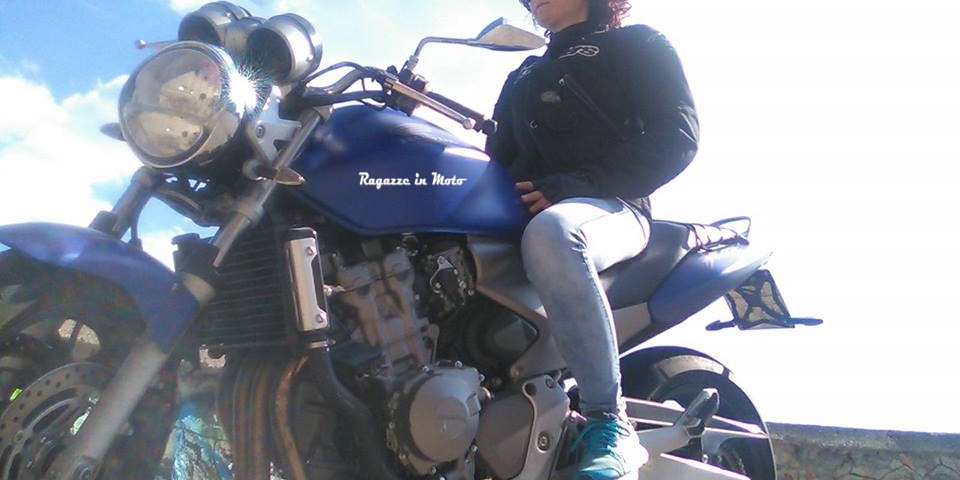 angela_ragazze_in_moto