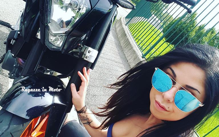 ashley_ragazze_in_moto