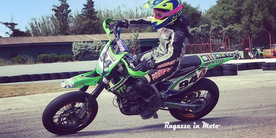 daniela-ragazze_in_moto