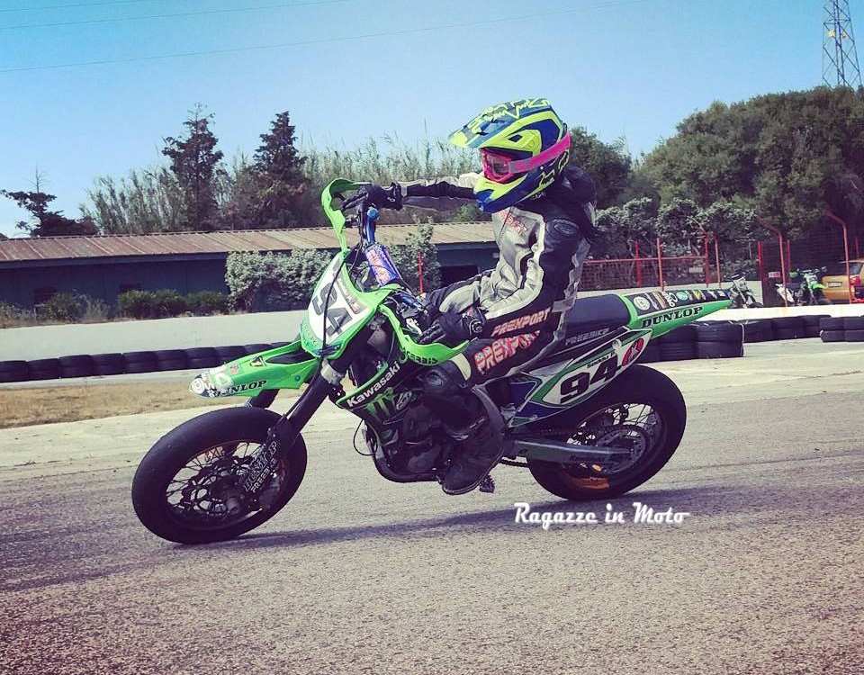 daniela-ragazze_in_moto