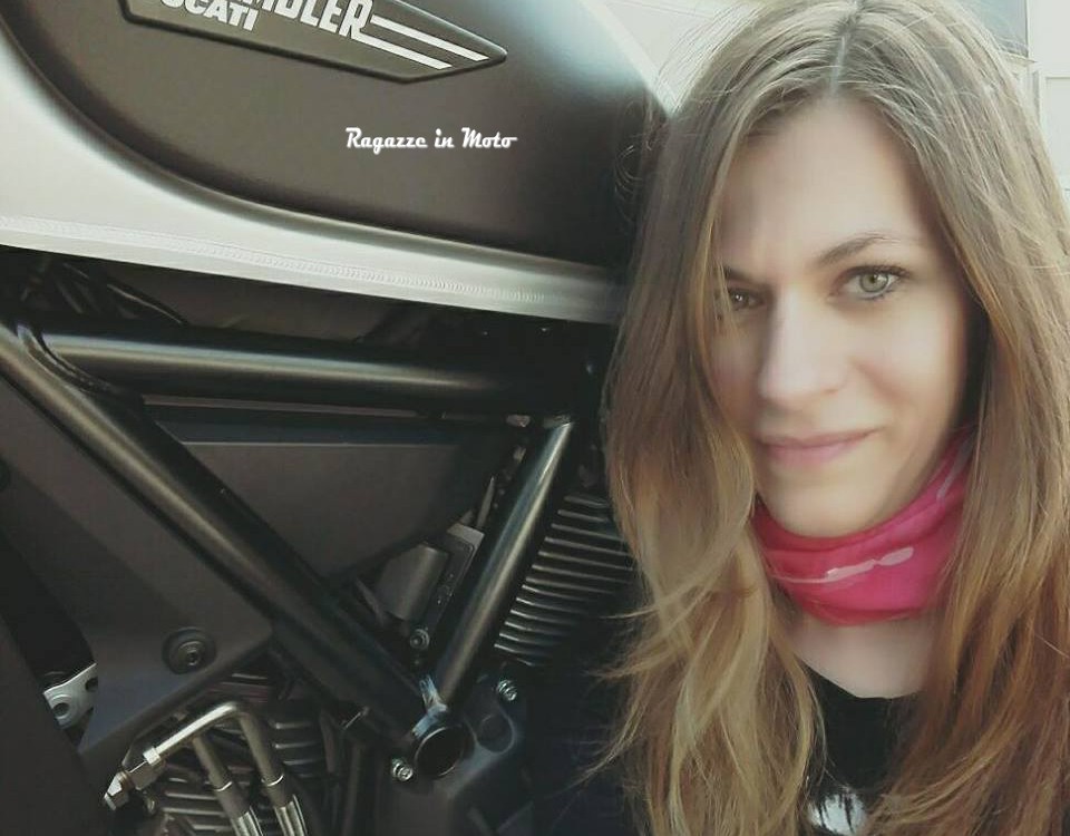 flavia_ragazze_in_moto