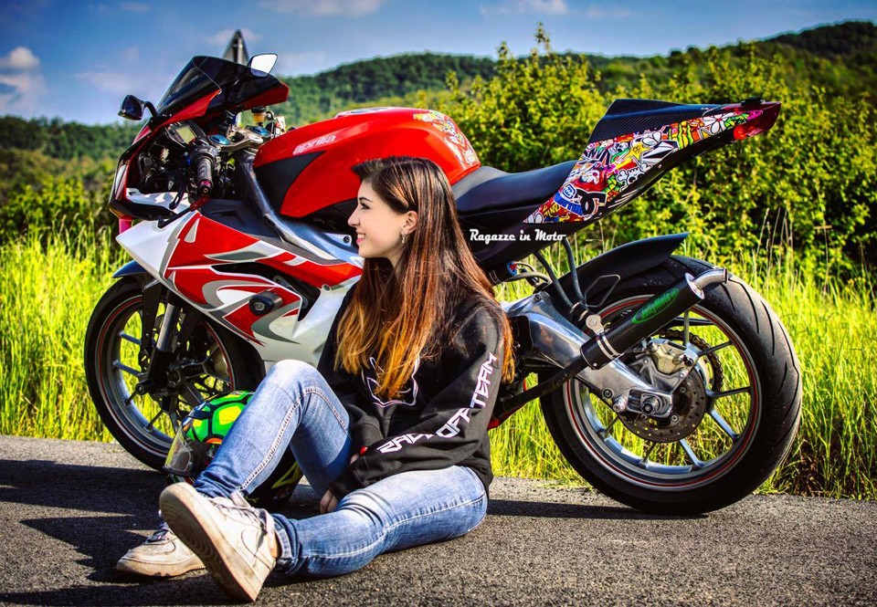 kim_ragazze-in-moto