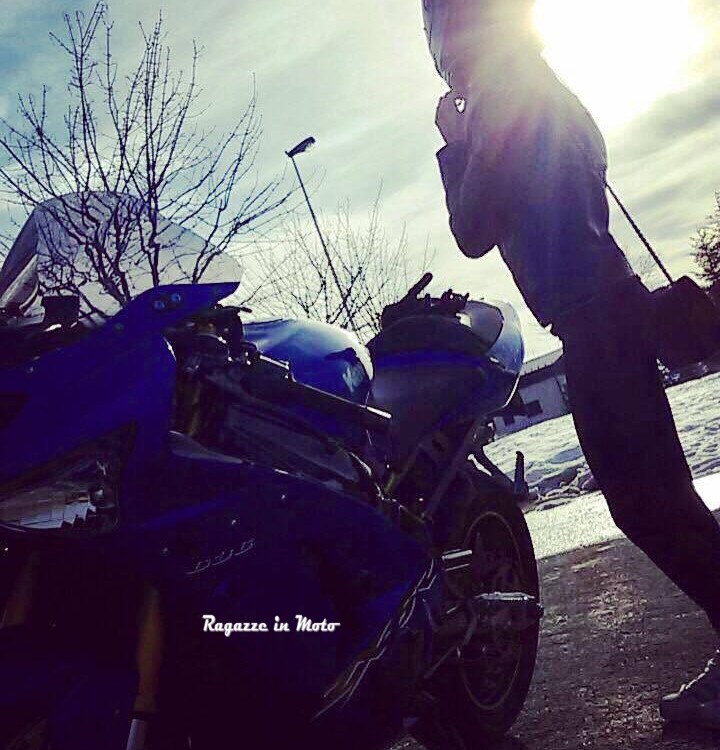 valeria_ragazze_in_moto