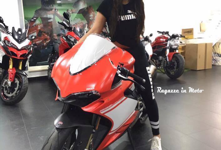 carmela_ragazze_in_moto