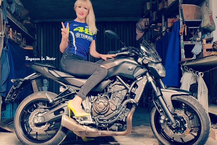 eleonora_ragazze_in_moto