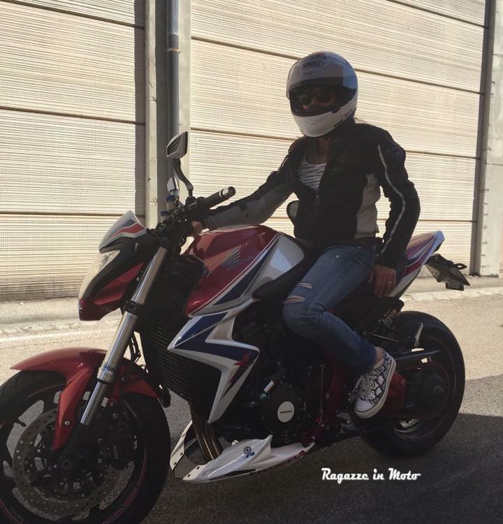 eva_ragazze_in_moto