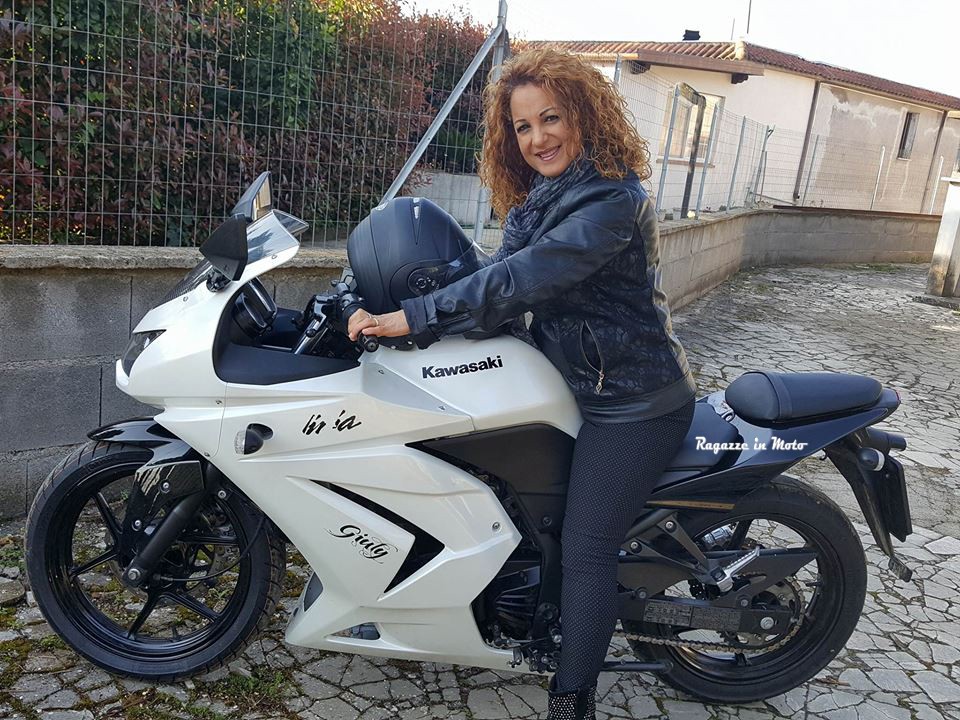 giuly_ragazze_in_moto