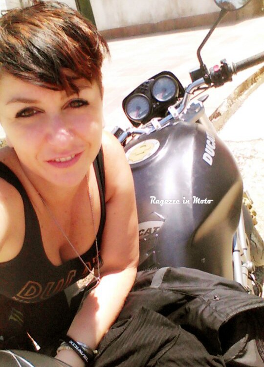 kate_ragazze_in_moto