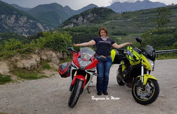 laura_ragazze_in_moto