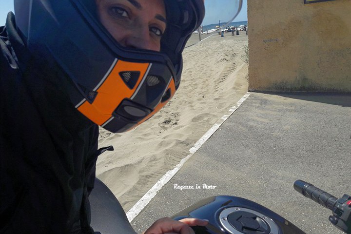 maria_ragazze_in_moto