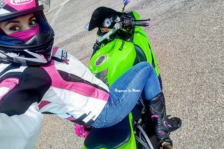 milena_ragazze_in_moto