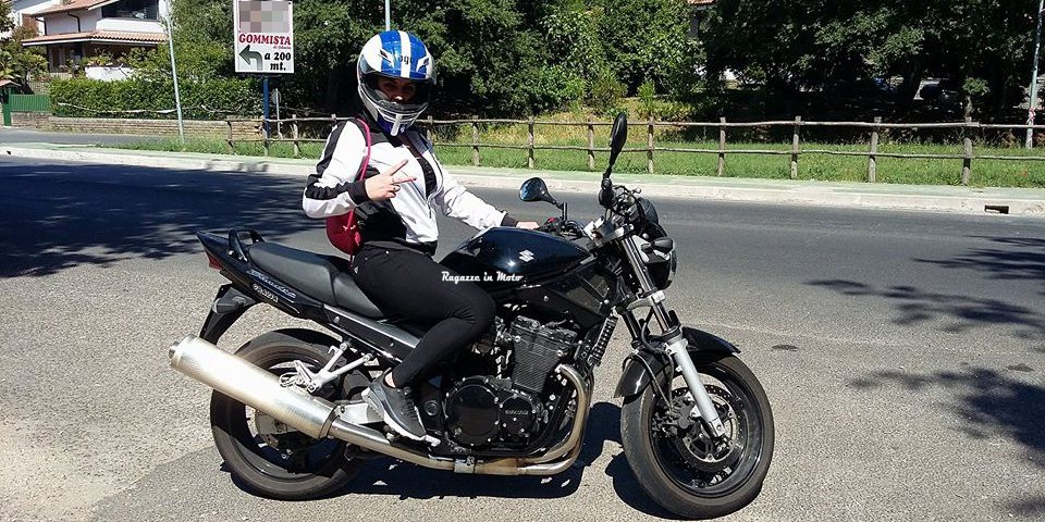 sabrina_ragazze_in_moto