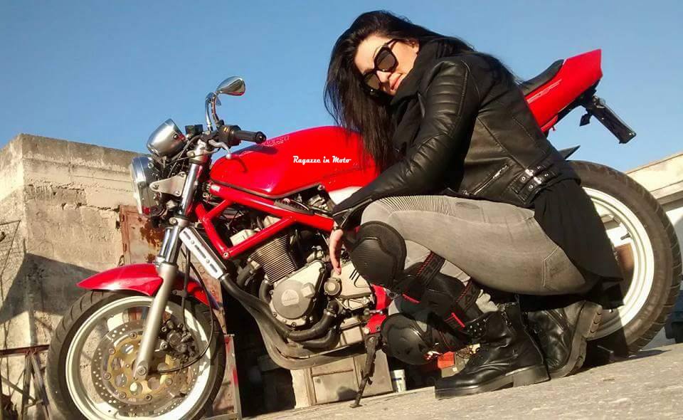 Antonella_ragazze_in-moto