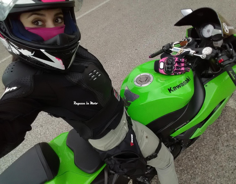 Milena_ragazze_in_moto