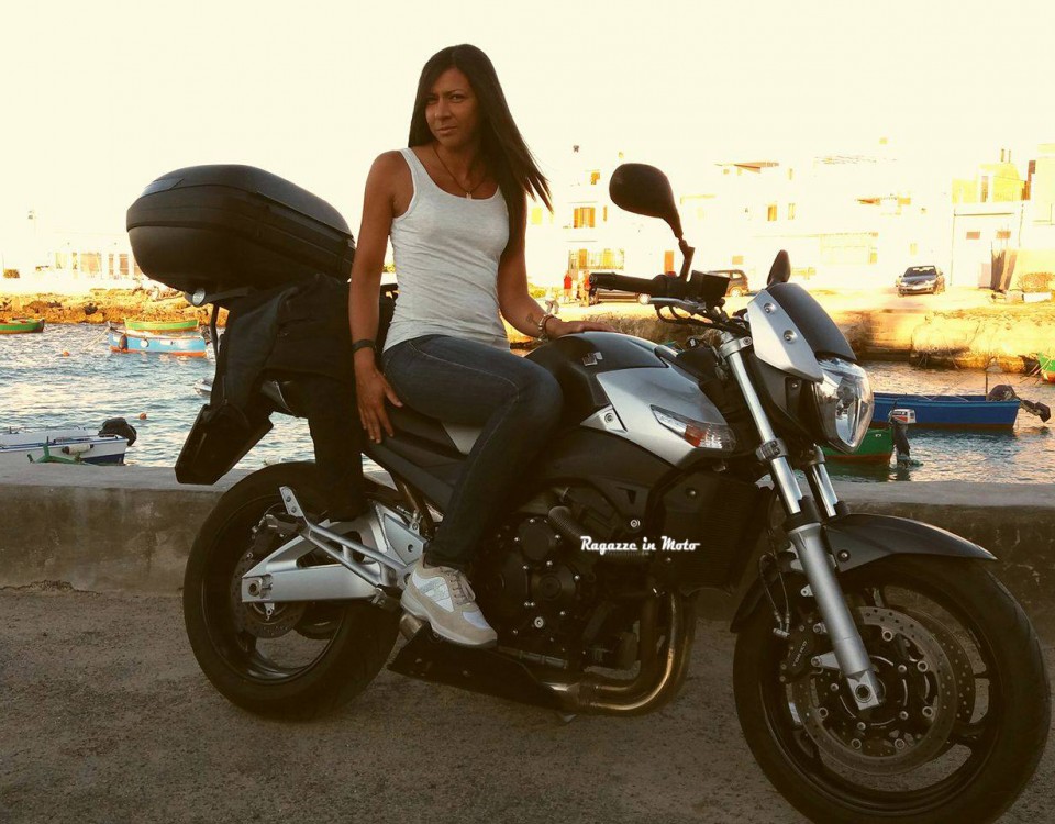 alma_ragazze_in-moto_miniconcorso