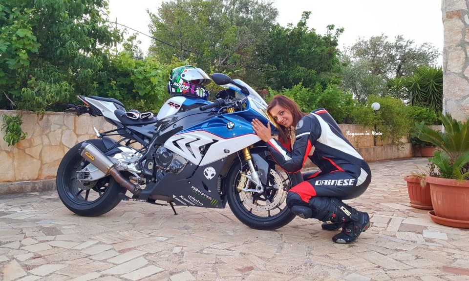 arianna_ragazze-in_moto_miniconcorso