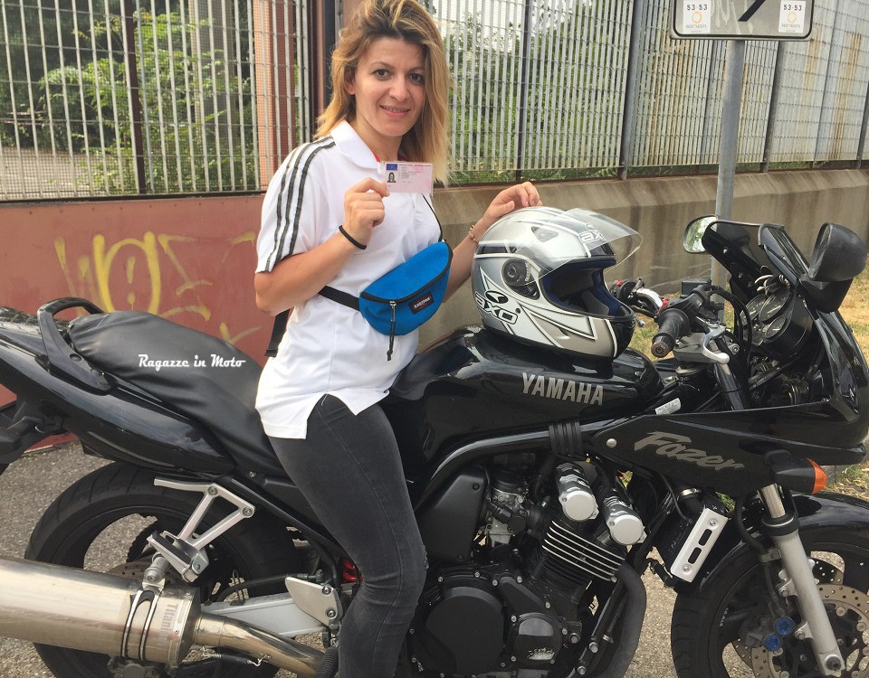 arjana_ragazze_in_moto