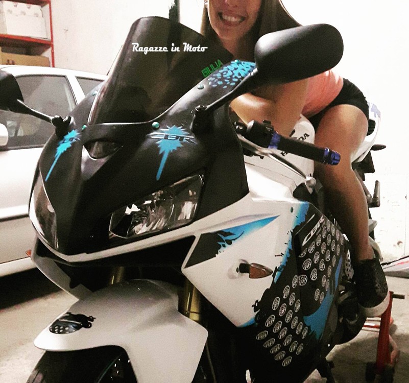 giulia_ragazze-in_moto