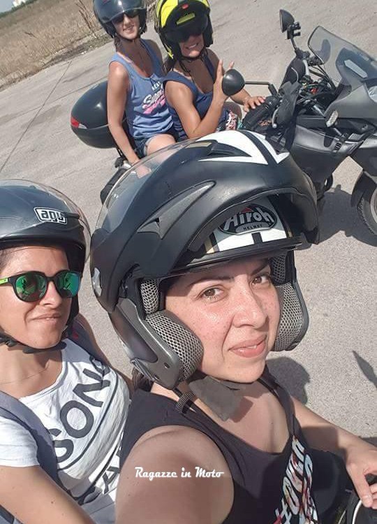 manuela_ragazze_in_moto