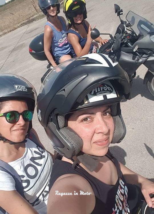 manuela_ragazze_in_moto