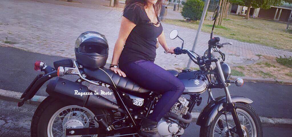 serenella_ragazze_in_moto