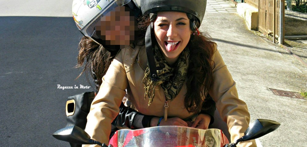 valeria_ragazze_in-moto