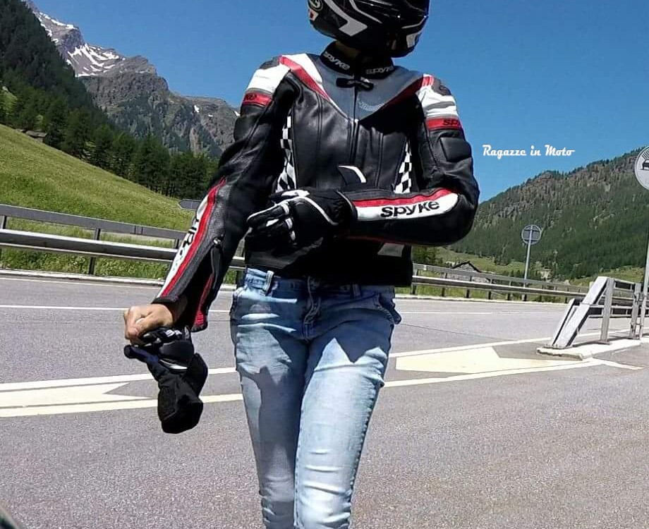 Veronica_ragazze-in_moto