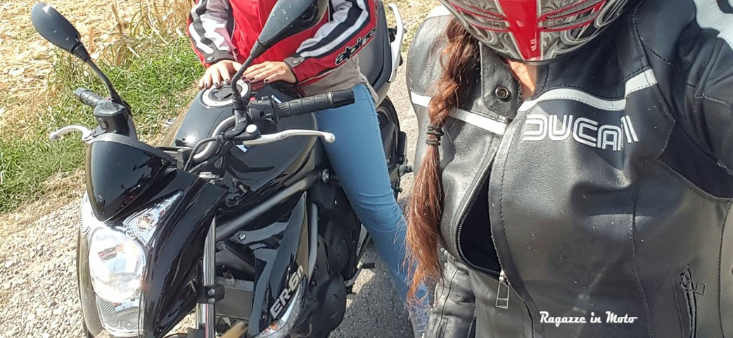 eleonora_ragazze-in-moto