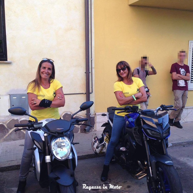 federica_paola_ragazze_in-moto