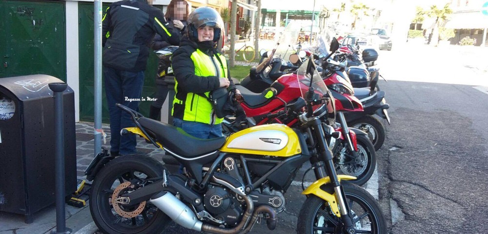 ilenia_ragazze_in_moto