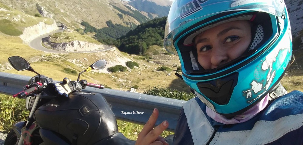 ramona_ragazze_in_moto