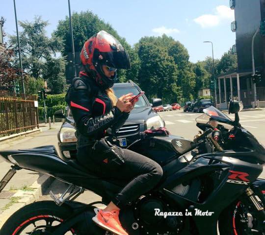 sarah_ragazze_in_moto