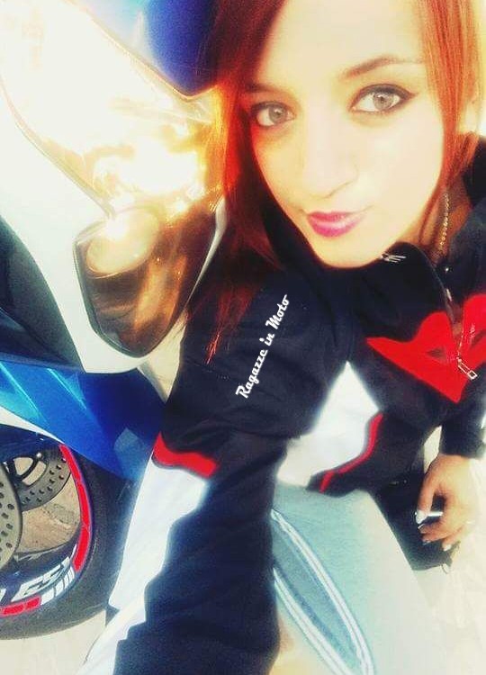 arianna_ragazze_in-moto